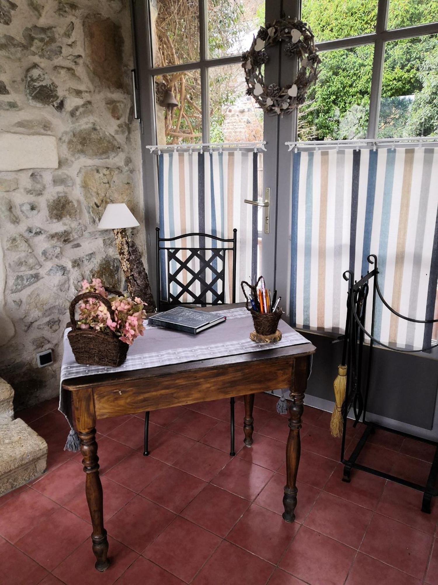 Gite Du Hameau D'Amignie Vernay Buitenkant foto